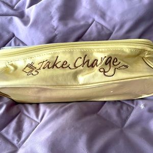 iPhone / Android chargers or plugs carryall. Great for travel